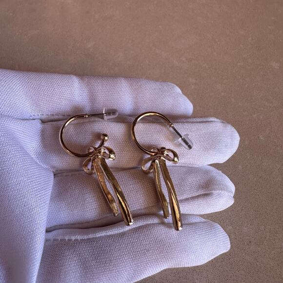 Gold Ribbon Earring- Bow modern dainty chic vintage bohemian - Picture 2 of 5